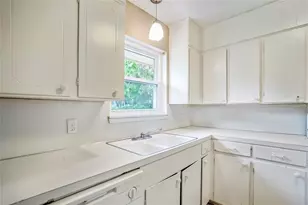 3534 Midwest Dr, Bryan, TX 77802 - Photo 13