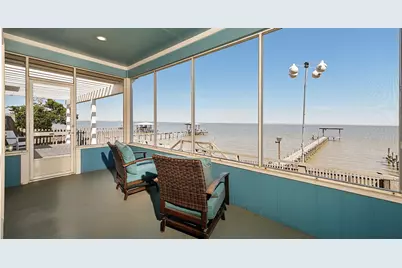 3723 Bayshore Drive, Bacliff, TX 77518 - Photo 15