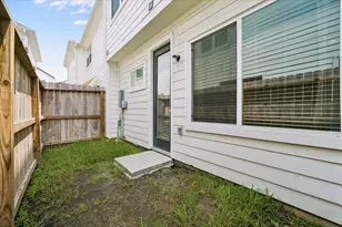 2215 Penny Derrick Ln, Houston, TX 77055 - Photo 19