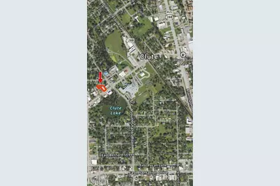 224 E Main Street, Clute, TX 77531 - Photo 9