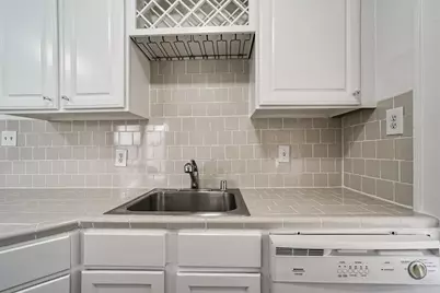 2235 Welch, Houston, TX 77019 - Photo 9