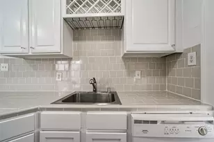 2235 Welch, Houston, TX 77019 - Photo 9