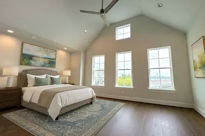 2747 Providence Street, Houston, TX 77020 - Photo 9