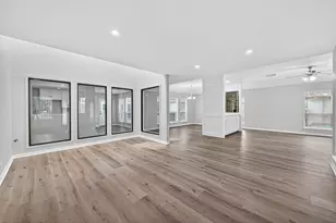 12319 Ella Lee Ln, Houston, TX 77077 - Photo 5