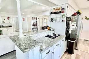 7146 Bayou Forest Dr, Houston, TX 77088 - Photo 7