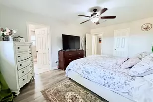 7146 Bayou Forest Dr, Houston, TX 77088 - Photo 21
