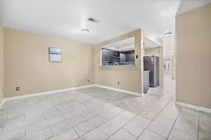 1425 Springrock Ln, Houston, TX 77055 - Photo 9
