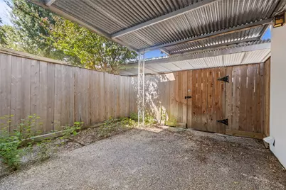 1425 Springrock Lane #4, Houston, TX 77055 - Photo 19