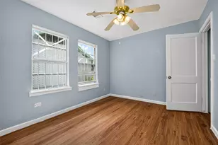 4813 Brinkley St, Houston, TX 77033 - Photo 9