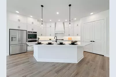 1015 Windy Creek Path, Conroe, TX 77304 - Photo 9