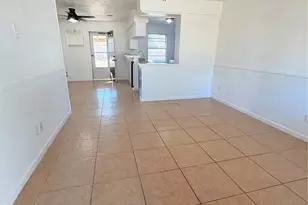 207 Inwood Ln, Highlands, TX 77562 - Photo 5