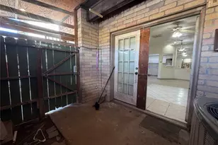 9803 Club Creek Dr, Houston, TX 77036 - Photo 25