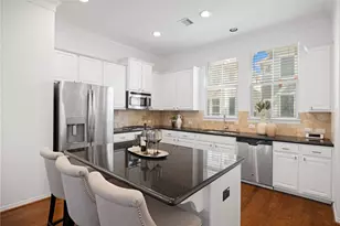 1172 W 17th St, Houston, TX 77008 - Photo 3