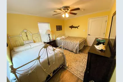 903 S Cove, Crystal Beach, TX 77650 - Photo 23