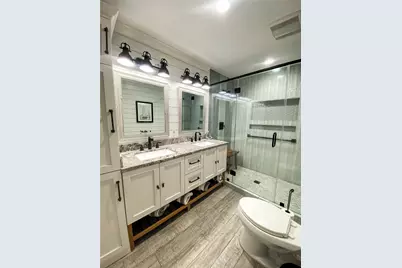903 S Cove, Crystal Beach, TX 77650 - Photo 27