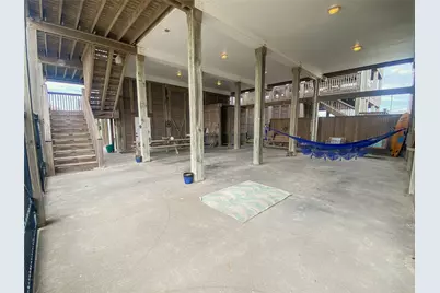 903 S Cove, Crystal Beach, TX 77650 - Photo 43