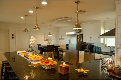 903 S Cove, Crystal Beach, TX 77650 - Photo 5
