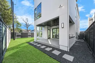 2232 Swift Blvd, Houston, TX 77030 - Photo 35