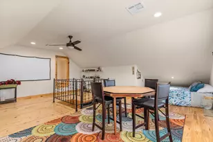 219 Lakeshore Dr, Ace, TX 77326 - Photo 37