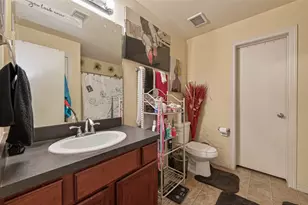 13 N Heritage Oaks Dr, Texas City, TX 77591 - Photo 15