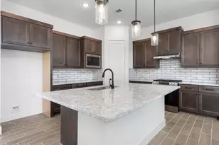 11812 Benes Dr, Mont Belvieu, TX 77523 - Photo 15