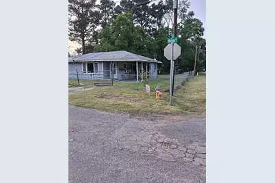 390 Nelson Street, Jasper, TX 75951 - Photo 1
