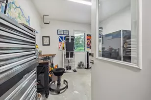 1419 Briar Bayou Dr, Houston, TX 77077 - Photo 37