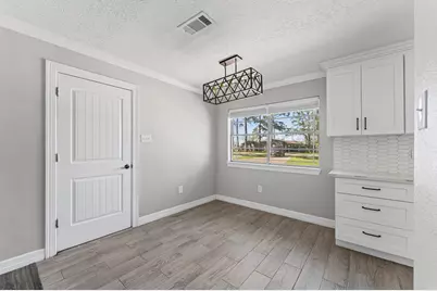 2702 Crowell Lane, Baytown, TX 77521 - Photo 11