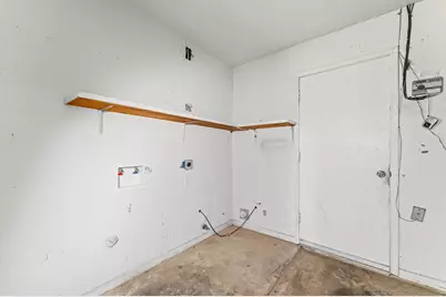 2702 Crowell Lane, Baytown, TX 77521 - Photo 21