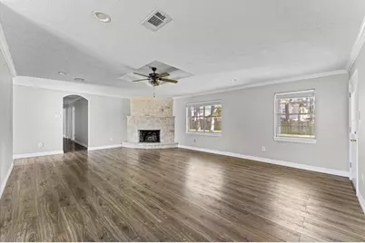 2702 Crowell Lane, Baytown, TX 77521 - Photo 13