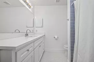 12618 Huntingwick Dr, Houston, TX 77024 - Photo 31