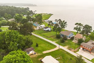 110 Lakeview Shores Dr, Coldspring, TX 77331 - Photo 11