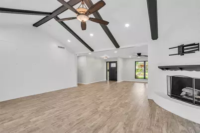 10006 Candlewood Drive, Houston, TX 77042 - Photo 17