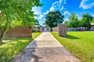 6638 Winton St, Houston, TX 77021 - Photo 3