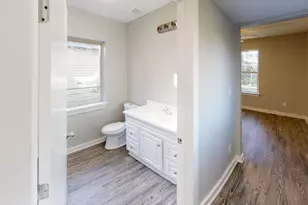 5313 Chennault Rd, Houston, TX 77033 - Photo 5