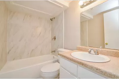 1950 Spenwick Drive #302, Houston, TX 77055 - Photo 13