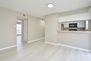 1950 Spenwick Dr, Houston, TX 77055 - Photo 7