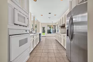 12330 Shadow Green Dr, Houston, TX 77082 - Photo 11