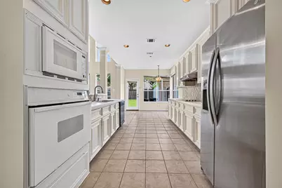 12330 Shadow Green Drive, Houston, TX 77082 - Photo 11