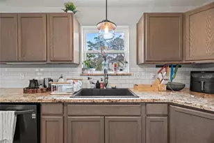 24902 Butterwick Dr, Spring, TX 77389 - Photo 19