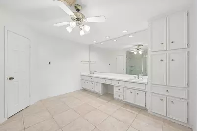 15 Sterling Street, Sugar Land, TX 77479 - Photo 23