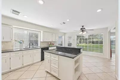 15 Sterling Street, Sugar Land, TX 77479 - Photo 11