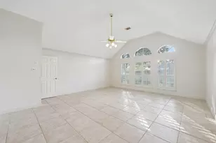 15 Sterling St, Sugar Land, TX 77479 - Photo 19
