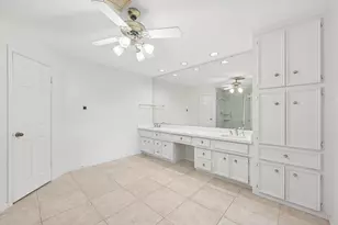 15 Sterling St, Sugar Land, TX 77479 - Photo 23