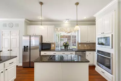 63 Driftoak Circle, The Woodlands, TX 77381 - Photo 15