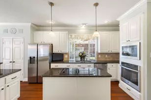 63 Driftoak Cir, The Woodlands, TX 77381 - Photo 15