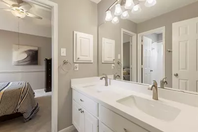 63 Driftoak Circle, The Woodlands, TX 77381 - Photo 33