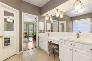 63 Driftoak Cir, The Woodlands, TX 77381 - Photo 23