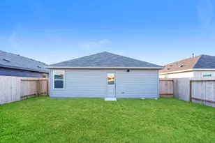 10810 Red Orchid Dr, Houston, TX 77016 - Photo 13