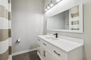 822 Berry Sage Ln, Houston, TX 77022 - Photo 9